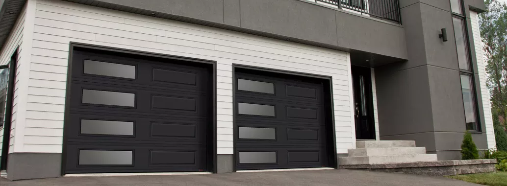 Standard+ Classic XL, 9' x 7', Black, window layout: Left-side Harmony